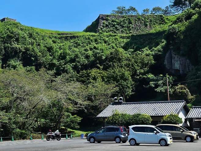 28b9d932da836ff23bec85e0428776641d5c6d17e5103826e3d28b999d5c5fb6cf5bc9