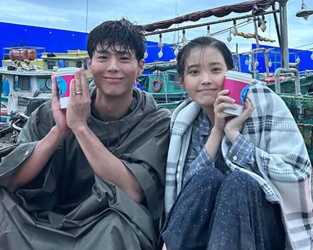 아이유는 최근 종영한 넷플릭스 드라마 '폭싹 속았수다'에서 박보검과 호흡을 맞췄다. / 아이유 소셜미디어 캡처