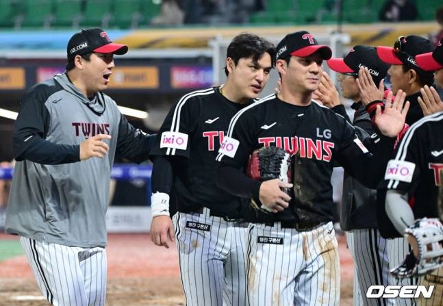 LG 선수단.  /사진=OSEN