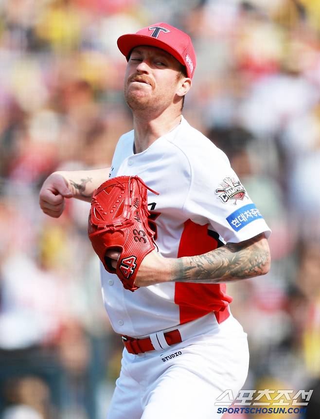 26일 광주 기아챔피언스필드에서 열린 KIA 타이거즈와 LG 트윈스의 경기. KIA 선발 올러가 7이닝 무실점 피칭을 펼친 뒤 환호하고 있다. 광주=박재만 기자 pjm@sportschosun.com/2025.04.26/