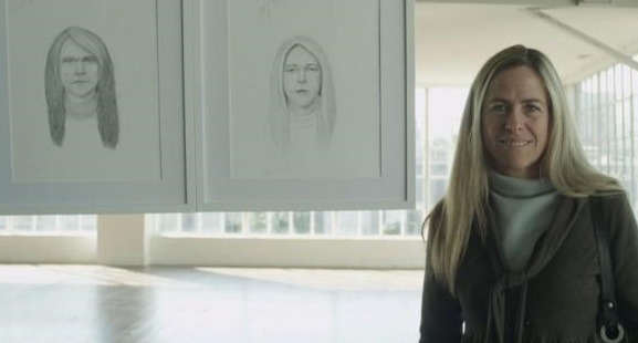 왼쪽 그림은 여성이 자신을 묘사한 말을 듣고 그린 그림이고, 오른쪽 그림은 다른 사람이 여성의 얼굴을 묘사한 말을 듣고 그린 그림이다. 어느 쪽 그림이 실물과 더 가깝게 보이는가? 도브 제공