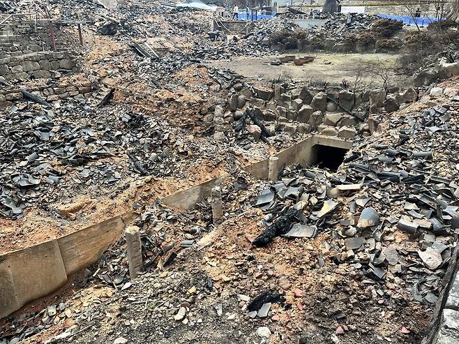 2025년 4월19일 경북 의성군 단촌면 고운사 산불 피해 현장. 정소은씨 제공