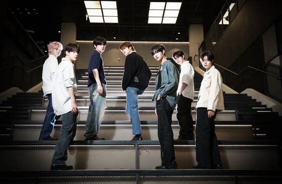 클로즈 유어 아이즈가 22일 서울 마포구 상암동 JTBC 로비에서 포즈를 취하고 있다. 권혁재 사진전문기자