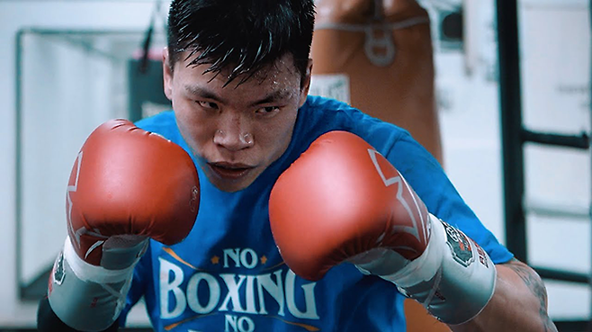 세계복싱기구 슈퍼미들급 아시아태평양 챔피언 윤덕노가 동양태평양복싱연맹과 통합타이틀매치를 위해 훈련하고 있다. 사진=더원 프로모션