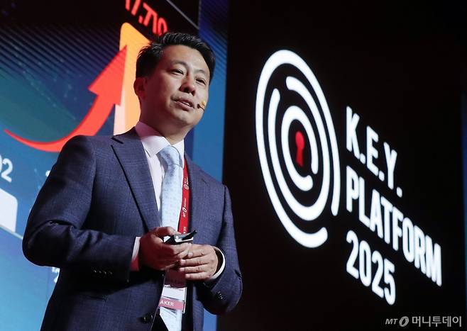 임정욱 중소벤처기업부 창업벤처혁신실장이 25일 영등포구 콘래드 서울 호텔에서 머니투데이 주최로 진행된 '2025 키플랫폼' 특별세션3에서 '중기부가 만드는 스타트업코리아'에 대해 기조강연을 하고 있다. /사진=김창현