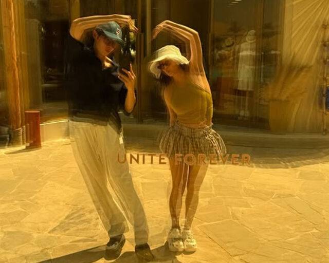 최시훈과 에일리가 손으로 하트를 그리고 있다. / 최시훈 소셜미디어 캡처