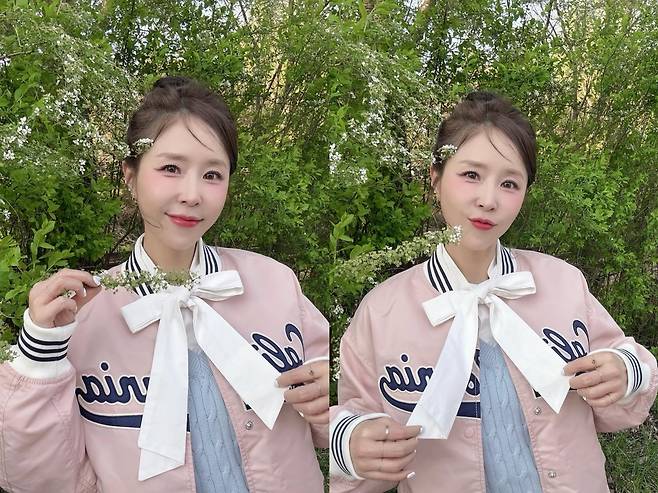 신지가 자신의 사진을 무단으로 사용한 웨이터에게 유쾌한 경고를 보냈다. 신지 인스타그램 캡처