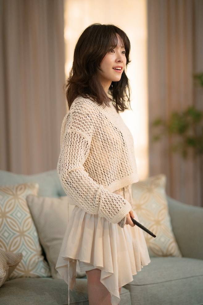 JTBC 주말극 ‘천국보다 아름다운’에서 솜이 역을 연기한 배우 한지민 출연장면. 사진 JTBC