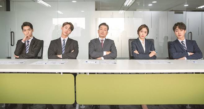 프랜차이즈 업체 '더본코리아'가 '면접 갑질' 논란에 휩싸였다.[사진｜게티이미지뱅크]