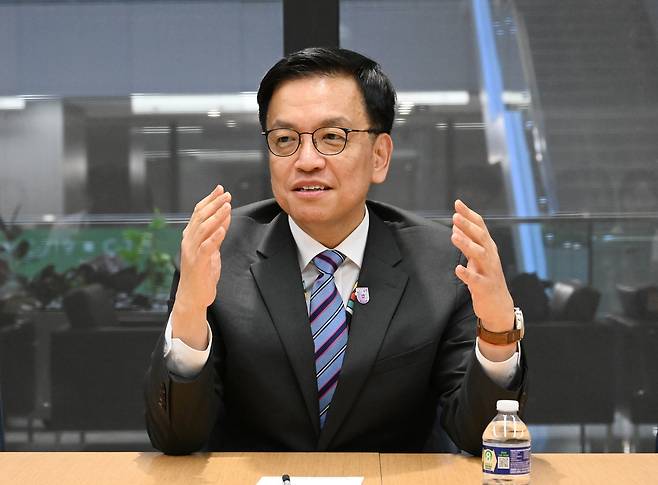 인터뷰 하는 최상목 부총리 [기획재정부 제공. 재판매 및 DB 금지]