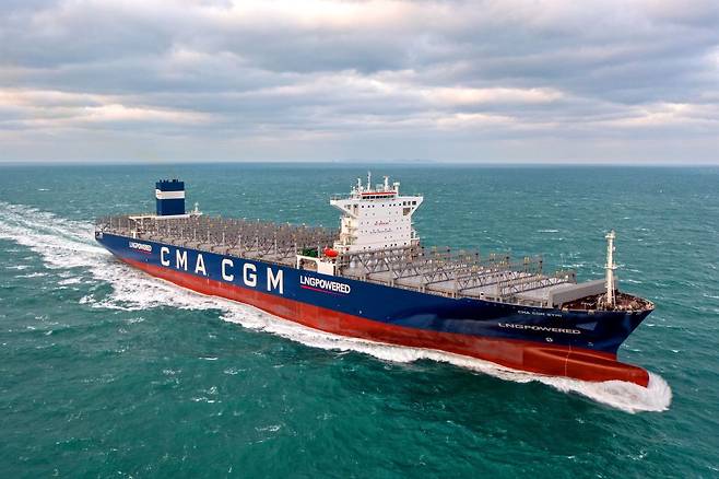 HD현대삼호가 2022년 인도한 15,000TEU급 LNG 이중연료 추진 컨테이너선(HD한국조선해양)