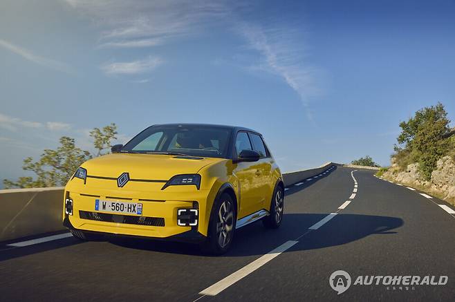 르노 5 E-Tech 일렉트릭 (르노코리아)