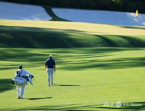 참고 이미지입니다. 2025년 미국프로골프(PGA) 투어 마스터스에서 경기하는 로리 맥길로이의 모습이다. 사진제공=ⓒAFPBBNews = News1 (사진을 무단으로 사용하지 마십시오.)