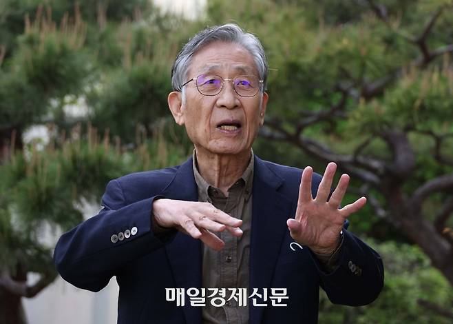 정희준 송호지학장학재단 이사장. [한주형기자]