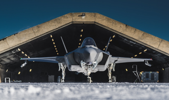 아이슬란드 케플라비크 기지에서 이륙을 준비하는 노르웨이군 F-35 전투기. X 캡처