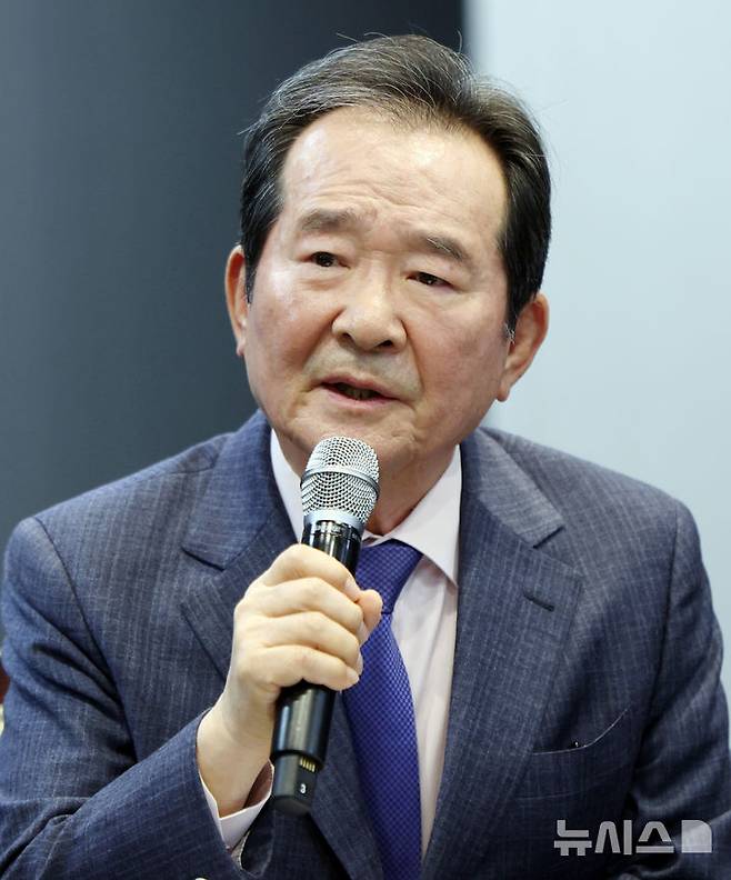 [서울=뉴시스] 최동준 기자 = 정세균 전 국무총리가 12일 서울 중구 대한상공회의소에서 열린 '경제원로 초청 간담회'에서 발언하고 있다. (공동취재) 2025.02.12. photo@newsis.com