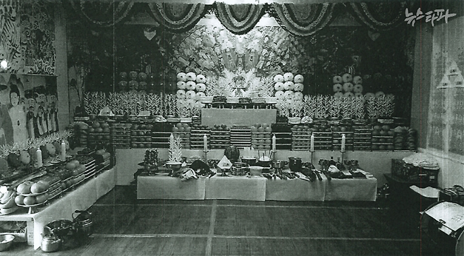 ▲ 건진법사 전성배 씨 자택에 마련돼 있는 기도굿상.