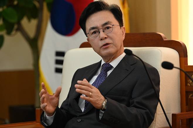 인터뷰 중인 김태흠 충남지사. 충남도 제공