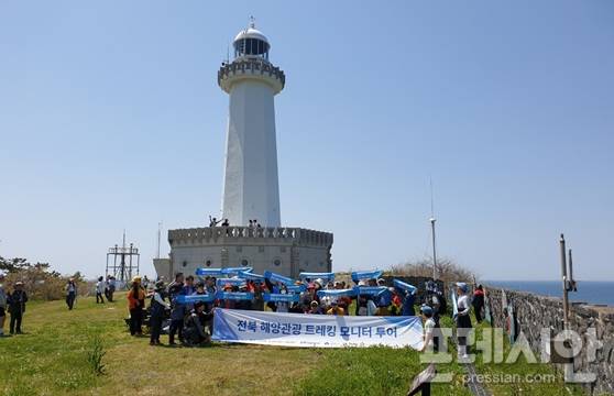 ▲K-관광섬 트레킹 고군산군도 말도 투어ⓒ프레시안