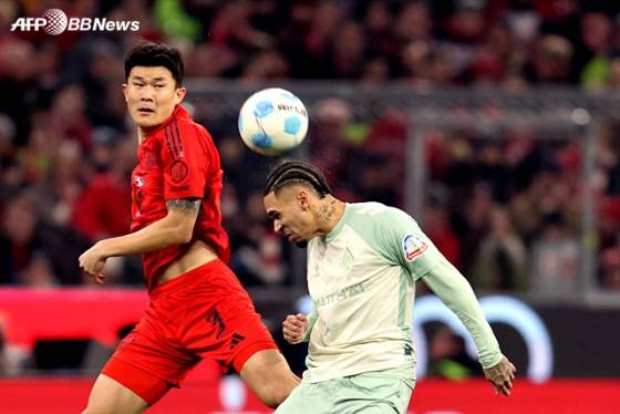 김민재(왼쪽). /AFPBBNews=뉴스1