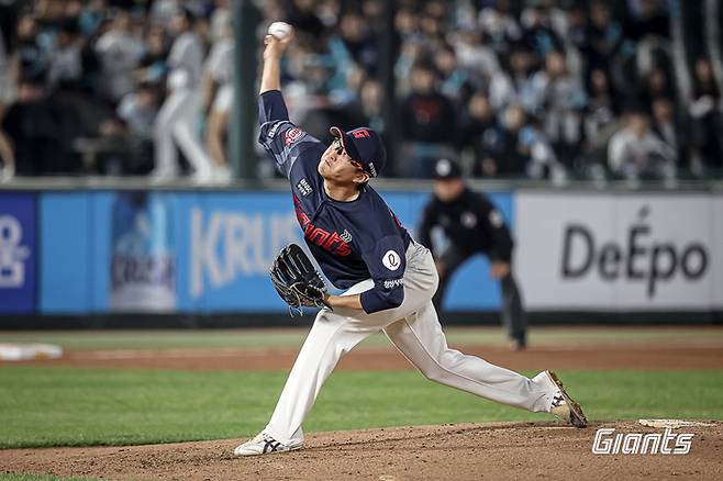 롯데 박세웅이 11일 부산 사직구장에서 열린 2025 KBO리그 정규시즌 NC전서 역투하고 있다. 사진 | 롯데 자이언츠