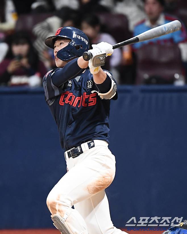 헤드샷 전 타석에서 안타를 치며 멀티히트를 기록한 전민재