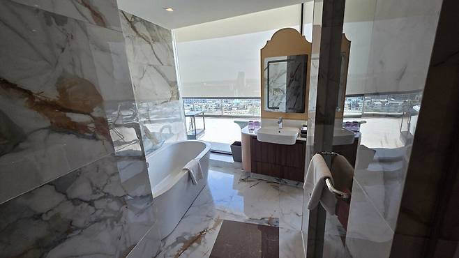 20250423_141807.jpg 방콕 호텔 20만원대 스위트룸 클라스 ㄷㄷ