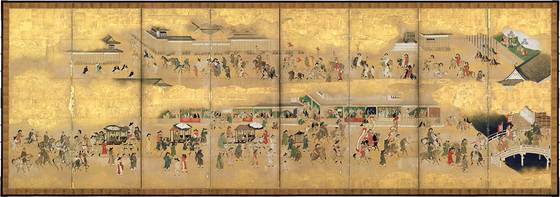 서울역사박물관(서울 종로구)이 한·일 국교 정상화 60주년을 맞아 조선통신사 특별전 ‘마음의 사귐, 여운이 물결처럼’을 6월29일까지 연다. 유네스코 세계기록유산 24건을 포함해 국내외 18개 기관이 소장한 총 111건, 128점의 유물이 선보인다. 사진은 에도에서 통신사 일행이 화려한 환대를 받는 장면을 금병풍으로 담은 '통신사환대도병풍'(가노 마스노부, 1655, 유네스코 세계기록유산·교토시 지정문화재, 센뉴지). 사진 서울역사박물관