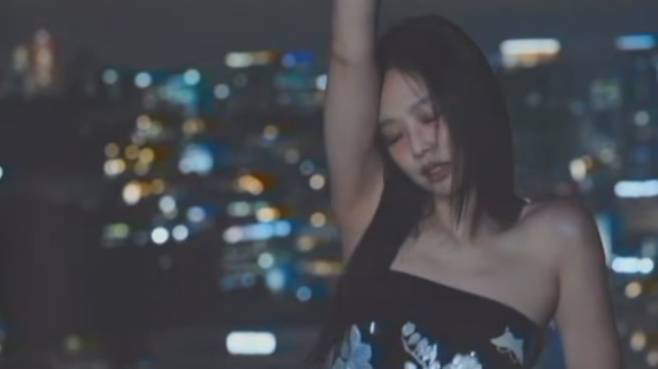 /사진=제니 '서울 시티' 뮤직비디오 영상 캡처