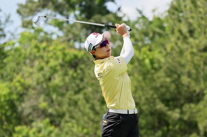김효주가 28일 열린 LPGA 투어 메이저 대회 셰브론 챔피언십 최종일 4라운드 17번홀에서 티샷한 공을 바라보고 있다. AFP연합뉴스
