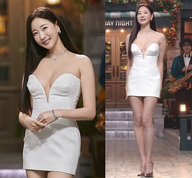 배우 김사랑이 지난 26일 공개된 쿠팡플레이 'SNL 코리아' 시즌 7 4화 호스트로 등장했다. /사진=쿠팡플레이, 'SNL 코리아 7' 방송화면