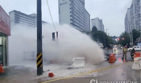 광주 지하철공사 상수도관 파열 누수 자료 사진. (연합뉴스 제공)