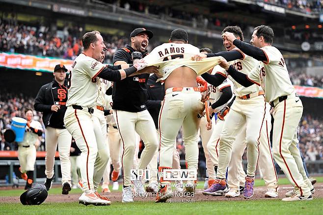 ▲ 극적인 상황으로 17연전 일정을 웃으며 마무리한 샌프란시스코 자이언츠