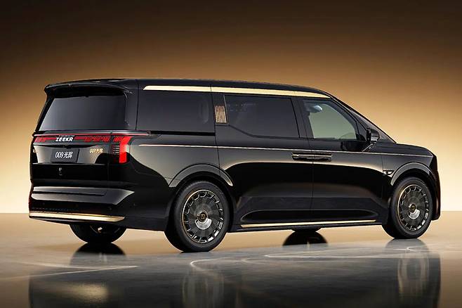 지커 009 그랜드 컬렉터 에디션