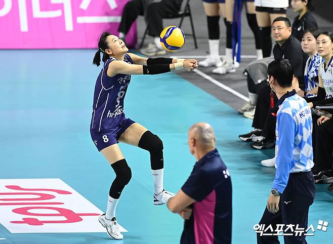 IBK기업은행이 현금 트레이드를 통해 한국도로공사 베테랑 리베로 임명옥을 영입했다. 엑스포츠뉴스 DB