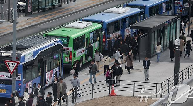 서울역 버스환승센터 모습. 2024.11.20/뉴스1 ⓒ News1 김성진 기자