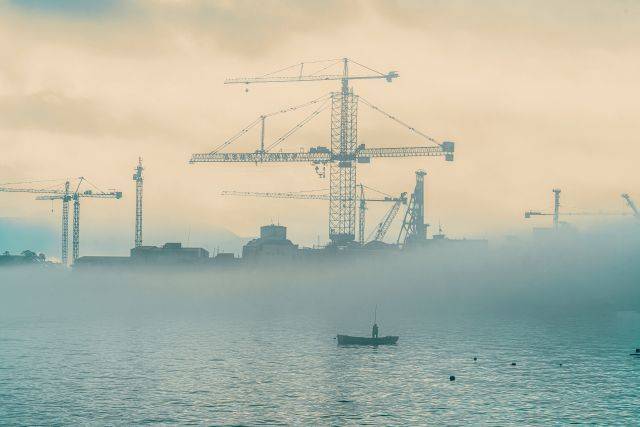 제8회 <사진이 '더' 팩트다> 사진 공모전 디지털카메라 부문 최우수상 수상작 김석진 씨의 '여명과 쇠락'.