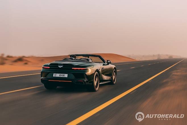 벤틀리 뮬리너 바투르 컨버터블 (벤틀리모터스)