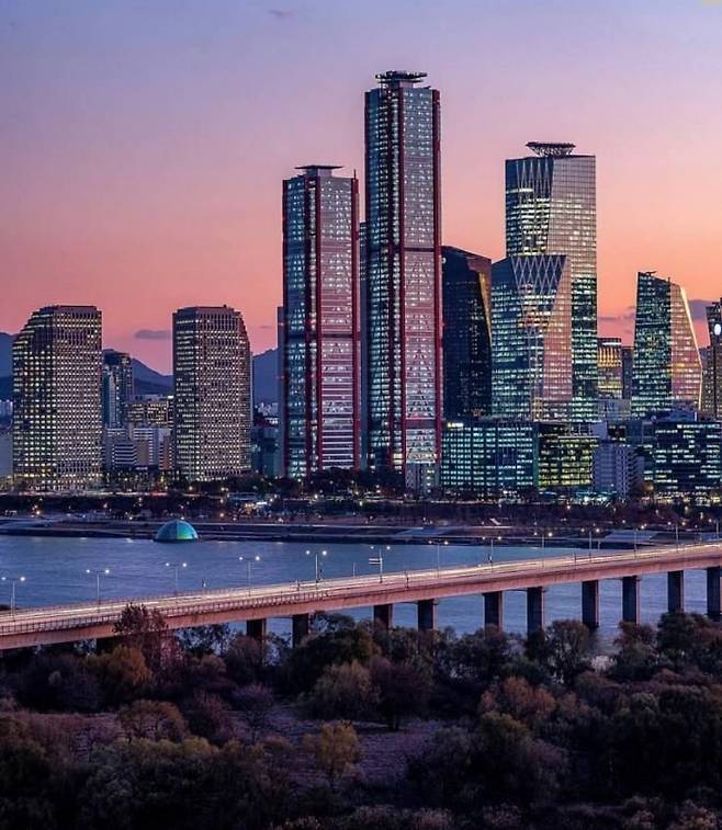 외국인 관점에서 본 전통과 현대가 조화된 도시, 서울