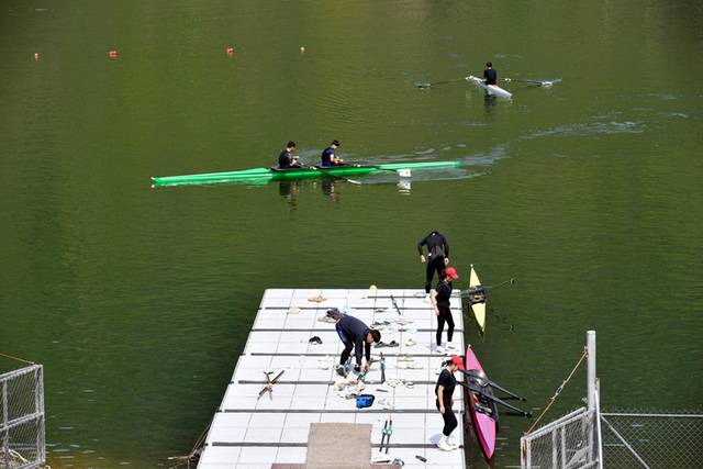 ▲ 2025 화천 평화배 전국 조정대회 개막을 하루 앞둔 30일, 전국 각지에서 화천을 찾은 선수단이 경기가 열리는 북한강 일대에서 마지막 점검 훈련을 실시하고 있다. 올해로 19회째를 맞이하는 화천 평화배 전국 조정대회는 1일부터 4일까지 나흘 간 화천군 북한강 일대 조정 경기장에서 치른다.