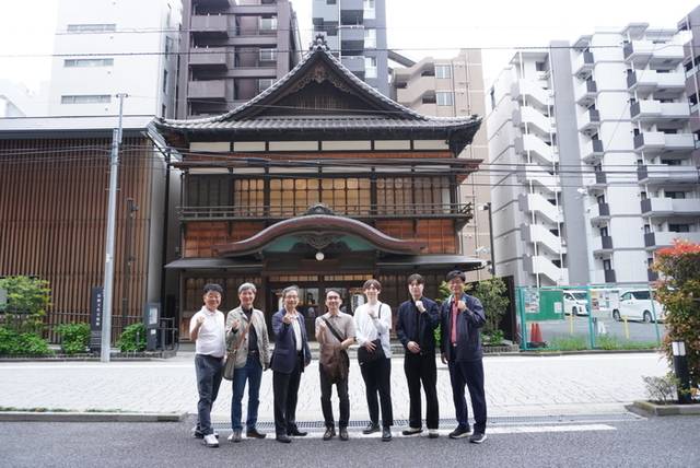 ▲ ㈜산이앤씨건축사사무소 안전진단부서 임직원들이 최근 일본 도쿄를 방문해 한국에서도 발생되는 현상인 노후 건축물 증가에 대한 문제점을 공유하고 연수했다.