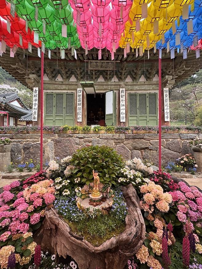 강화도 전등사 대웅전 / 사진=홍지연 여행+ 기자