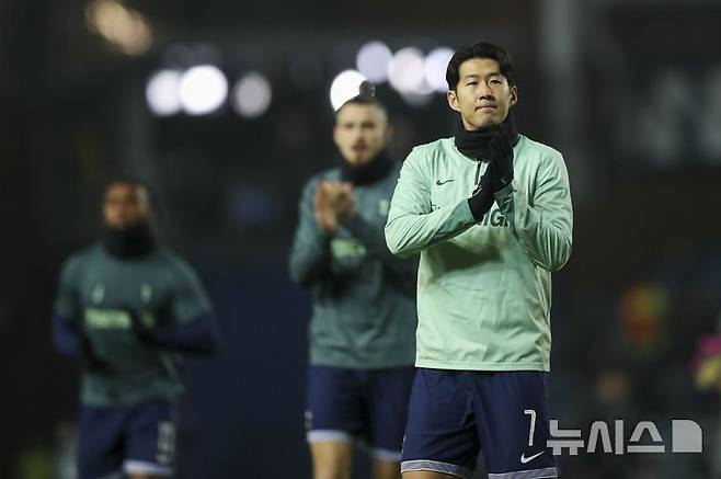 [글래스고=AP/뉴시스] 잉글랜드 프로축구 프리미어리그(EPL) 토트넘 홋스퍼의 손흥민. 2024. 12. 12.