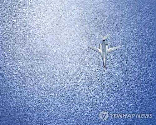 미 공군 B-1B 전략폭격기 [미 태평양사령부 트위터 캡처. 연합뉴스]