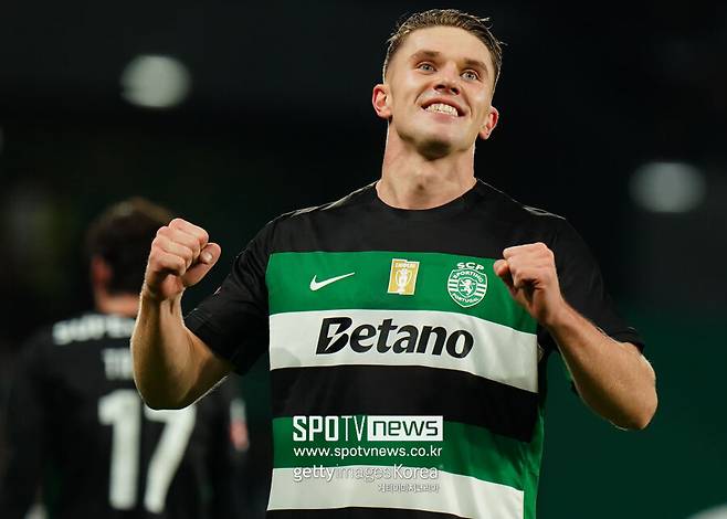 ▲ '커트오프사이드'는 "해당 보도에서 아스널에 대한 언급이 없었지만 아스널 역시 요케레스 영입에 적극적이다. 요케레스는 미켈 아르테타 감독의 프로젝트를 높게 평가하고 있다"라고 언급했다. 실제로 구체적인 움직임도 있다. 보도에 따르면 요케레스 에이전트가 이번 주 아스널 구단을 방문할 계획이다.