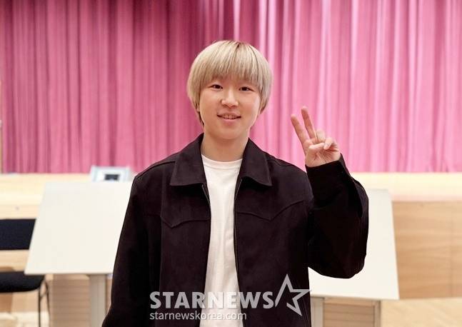 BNK 안혜지가 스타뉴스와 인터뷰 후 포즈를 취하고 있다. /사진=양정웅 기자