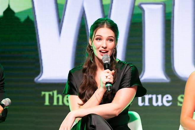 뮤지컬 '위키드' 내한 공연 기자간담회 뮤지컬 '위키드' 내한 공연을 하는 엘파바 역의 셰리든 아담스가 30일 서울 현대카드 언더스테이지에서 열린 기자간담회에서 발언하고 있다. 2025.04.30. [에스앤코 제공. 재판매 및 DB금지]