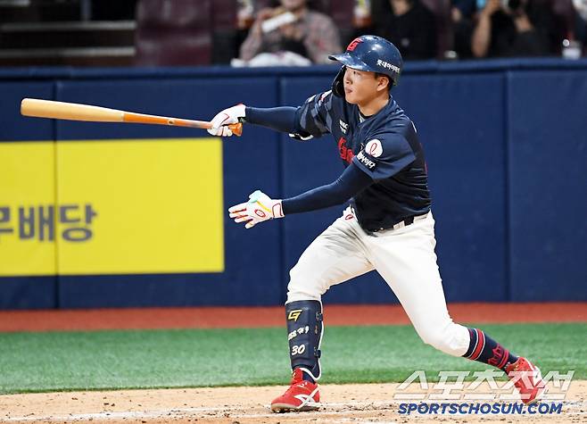 아무도 에상 못했던 이호준의 3안타 경기.