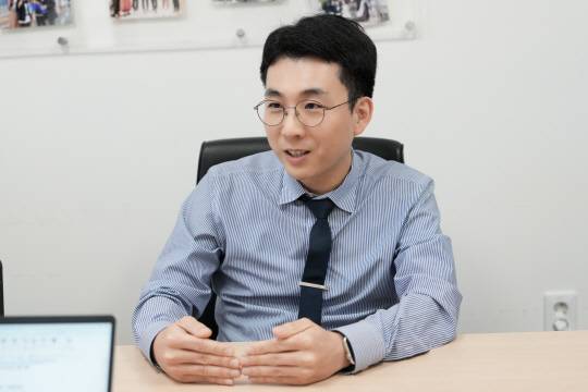 이현욱 UNIST 교수