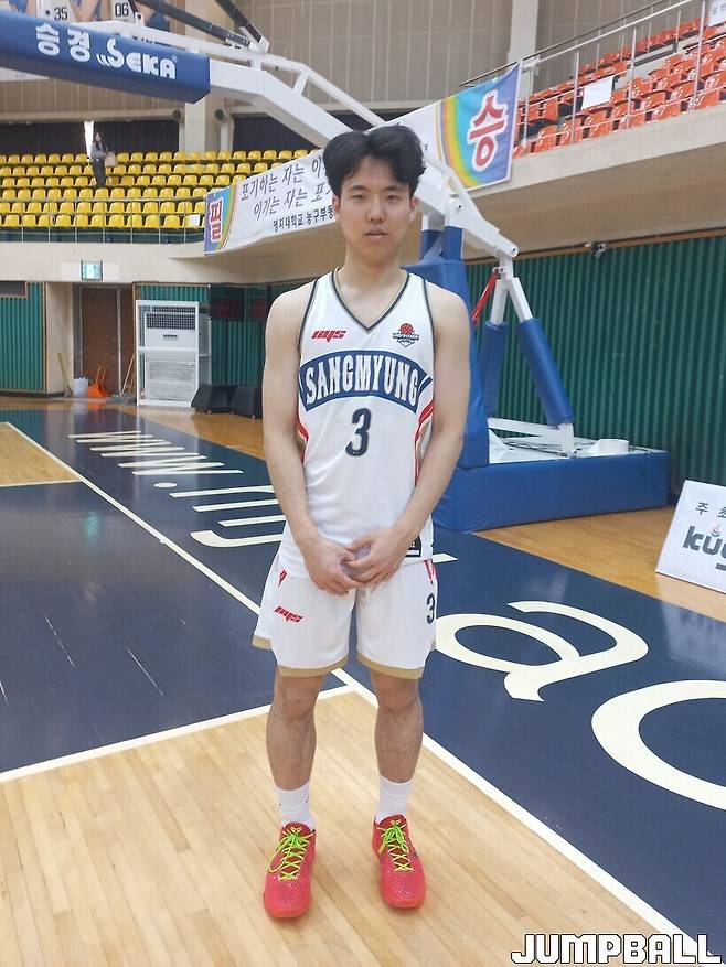 ▲ 3점 슛 6개 포함 20득점을 기록한 루키 윤용준